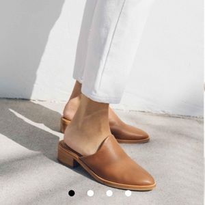 NWT Soludos • Venetian Mules